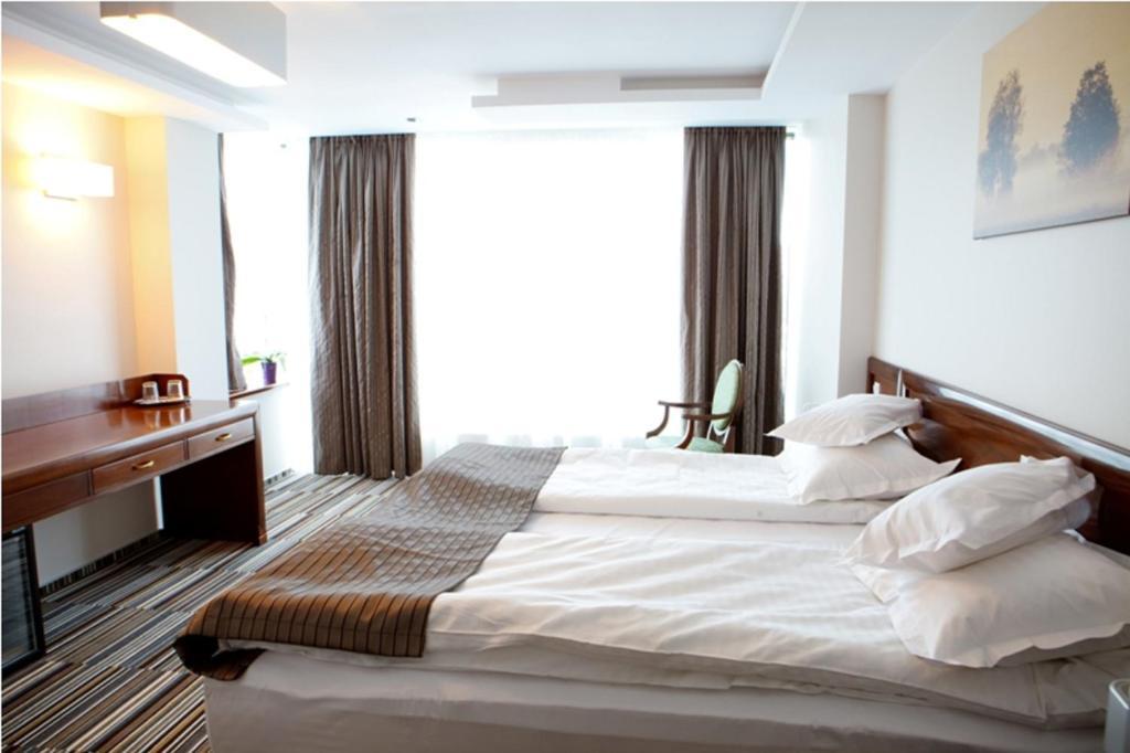Hotel Belvedere Botoşani Quarto foto